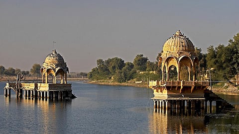 घड़सीसर झील