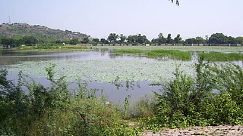 तालाब बनेंगे दो हजार खेत