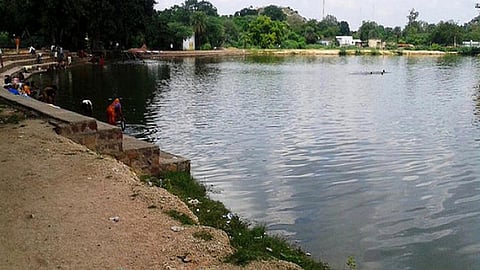 हम अभी भी नहीं सुधर रहे हैं