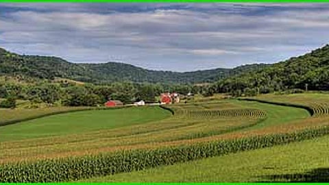 सुव्यवस्थित समोच्च खेतीं