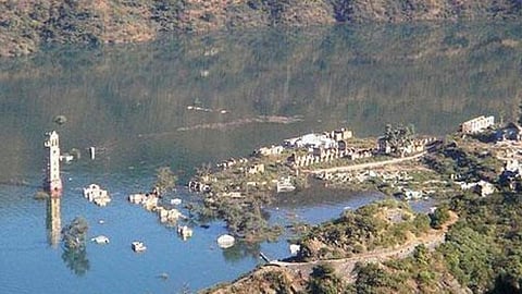 डूबती टिहरी, फोटो: chibdaat.com