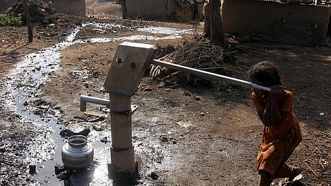 धार में फ्लोराइड