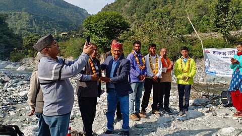 हलद्वानी की रामगाड़ नदी अध्ययन यात्रा,फोटो- बची सिंह बिष्ट,