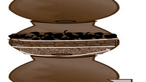 पानी साफ करने का देशी तरीका : मटका फिल्टर