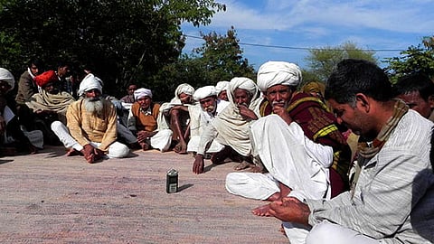 नदी संसद से सीखें पंचायती राज