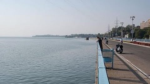 सूख रहा है भोपाल की 'लाइफ लाइन' बड़ा तालाब