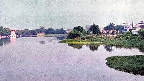 किशोर सागर तालाब जिसे अतिक्रमण मुक्त कराने सात साल पहले एनजीटी में दायर की थी याचिक