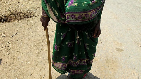 36 वर्षों के बाद भी सरकारों ने नहीं ली सुध, फ्लोराइड ने सोनभद्र को किया अपाहिज