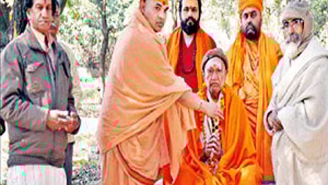 हरिद्वार मातृ सदन में गंगा को प्रदूषण मुक्त कराने को लेकर बिना अन्न, फल के तपस्या पर बैठे जीडी अग्रवाल