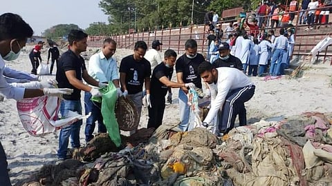 शिखर कर रहे गंगा स्वच्छता का भगीरथ प्रयास