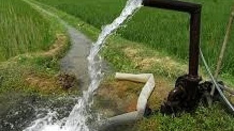 भूजल गुणवत्ता भी गिर रही है