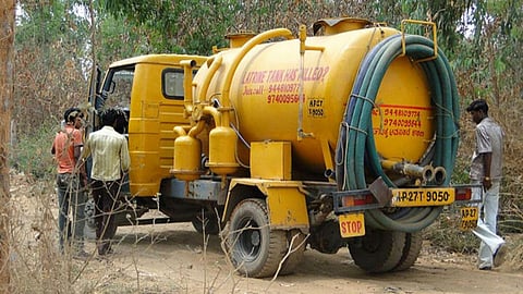 हनी सकर्स टैंकर स्वच्छता का इकोफ्रेंडली विकल्प