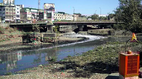 खान नदी अब नाले में बदल गई है