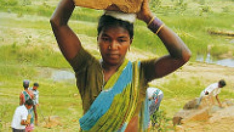 अन्तर घटा कम, बढ़ा ज्यादा