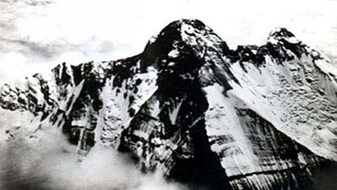 बेस कैम्प जहाँ प्लूटोनिम कैप्सुल्स खो गए