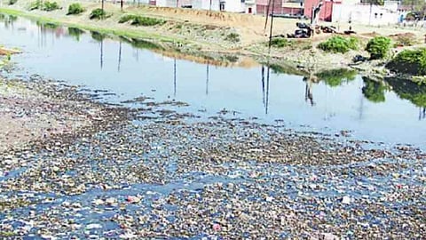 पांवधोई नदी को गंदा करने पर लगेगा भारी भरकम जुर्माना