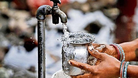 'जल' प्रकृति की अनमोल धरोहर। फोटो स्त्रोत-enews24x7.in