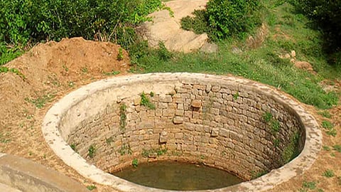 बुन्देलखण्ड-कपिलधारा कुओं में बड़ा घोटाला