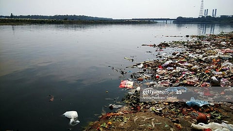 नदी प्रदूषण के आईने में महामारी