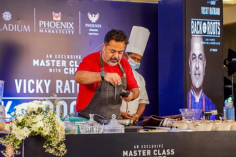 Vicky Ratnani conducting a masterclass at Palladium