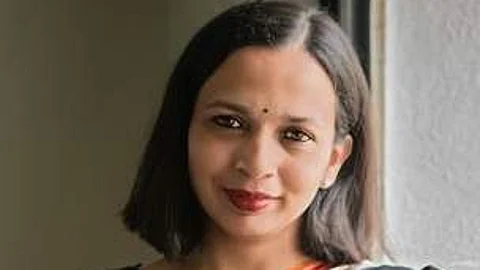This ‘spoon test’ will determine if your curd is set right, according to Rujuta Diwekar