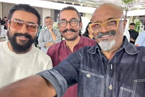 Aamir Khan poses with OG ‘Ghajini’ star Suriya as they attend Kamal Haasan’s b’day party