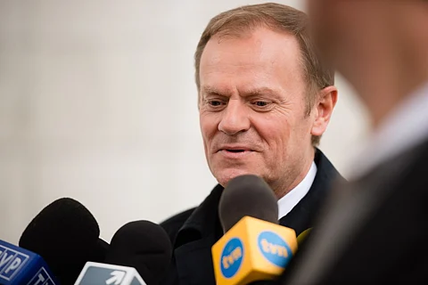 Donald Tusk speaks at the Tomb of the Unknown Soldier in Arlington National Cemetery, April 2, 2016, in Arlington