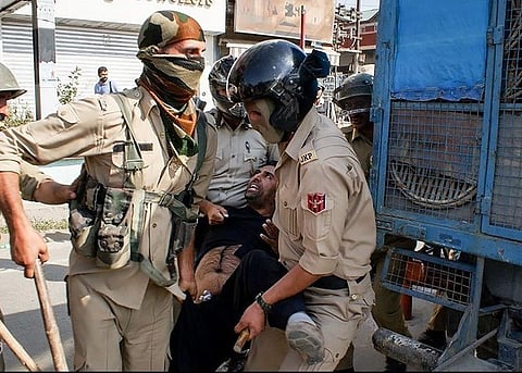 Indian police attack on mourning ceremony of Muharram in Kashmir, 2017