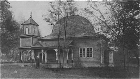 Mosque in Daubuchki in a photo around 1930.