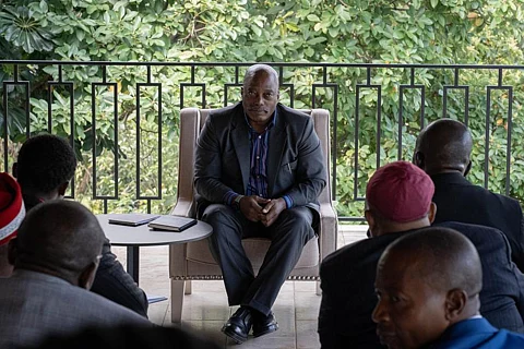 Joseph Kabila meets with local community representatives during their meeting in Goma