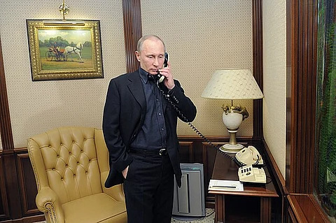 Putin Vows Response to Ukraine's Drone Strikes On Russian Airbases
