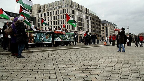 Massive Pro-Palestinian Protests Sweep Across Europe