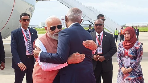 Maldives Welcomes Modi to Strengthen Ties Amid Regional Rivalry