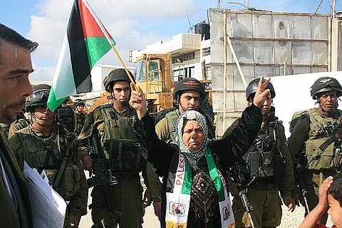 Israel Considers Gaza Annexation as Famine Deepens