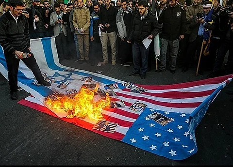 US-Iran Tensions: Sweeping Sanctions Target Oil Revenue
