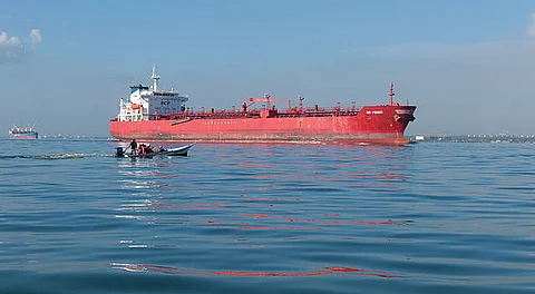US Sanctions: Russian Oil Shipments to India Disrupted