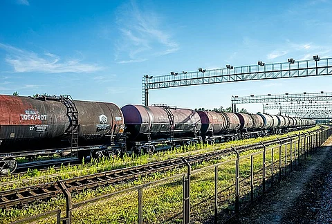 India's Energy Strategy: Defying US, Maintaining Russian Oil