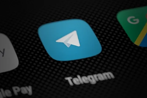 Russia Imposes Call Restrictions on WhatsApp, Telegram