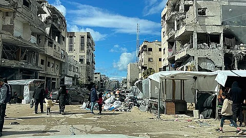 Gaza Endures Deadly Days as Famine Deepens Under Israeli Assault