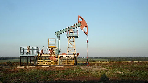 US-India Trade Talks Collapse as 50% Tariffs Loom Over Russian Oil Imports