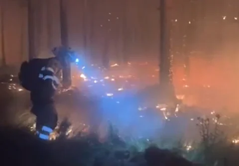 Spain's Wildfires Force Camino Closure, Escalate Regional Crisis