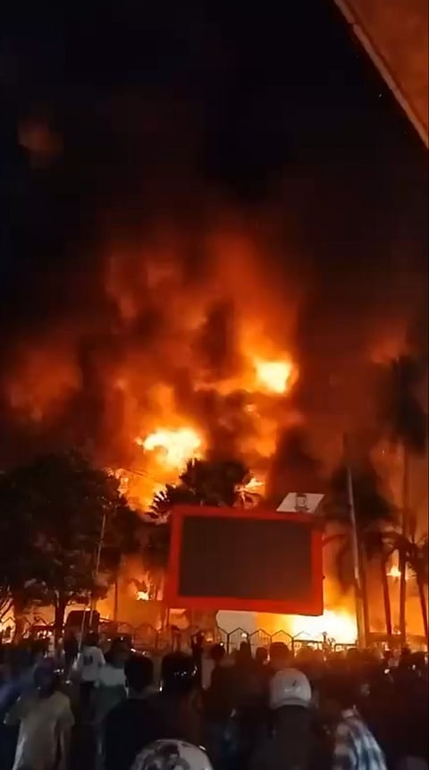 Indonesian Protesters Set Fire to Parliament Buildings, In Multiple Regions