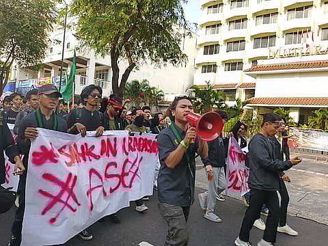 Indonesia Revokes Lawmaker Perks Amid Protests Over Economic Inequality