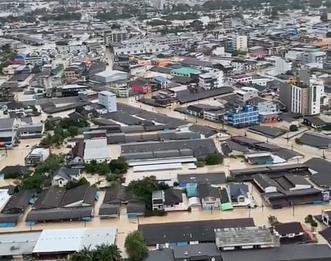 Thailand Deploys Military Helicopters as Southern Floods Claim 33 Lives