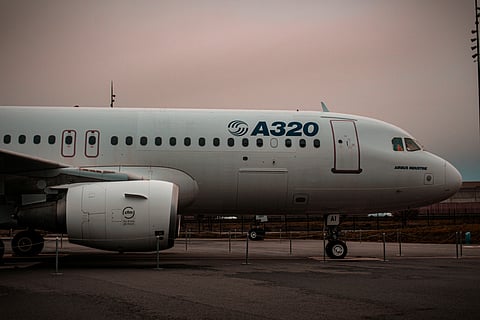 Airbus A320 Glitch Grounds Hundreds of Jets Worldwide Ahead of Peak Travel