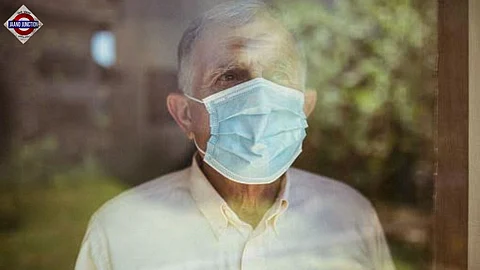 Karnataka health minister advices senior citizens to wear masks, amid Covid surge in Kerala