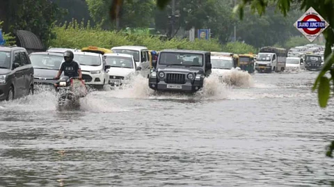 Delhi records 228.1 mm rain in 24 hours, capital comes to a halt
