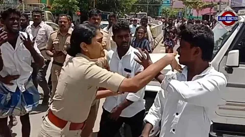 Tamil Nadu woman cop assaulted