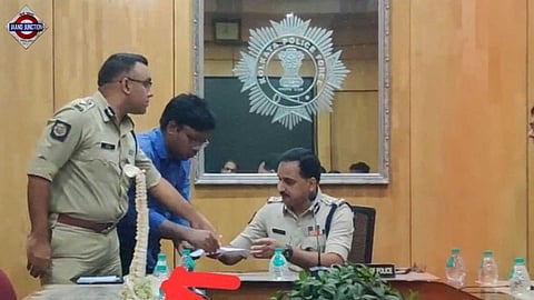 Doctors met Kolkata Commissioner of Police after staying put for over 24 hours on a road close to the Kolkata Police headquarters.