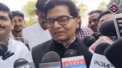 Samajwadi MP Ram Mohan Yadav abuses Chief Justice on camera